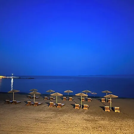 Karvounoskala * Στρατώνι