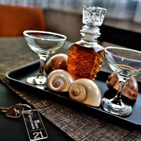 Karvounoskala * Στρατώνι