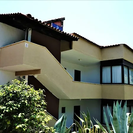 Διαμέρισμα Karvounoskala *