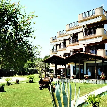 Karvounoskala * Στρατώνι