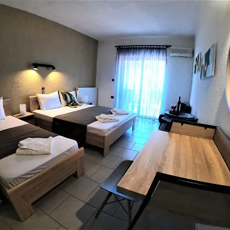 Karvounoskala * Στρατώνι