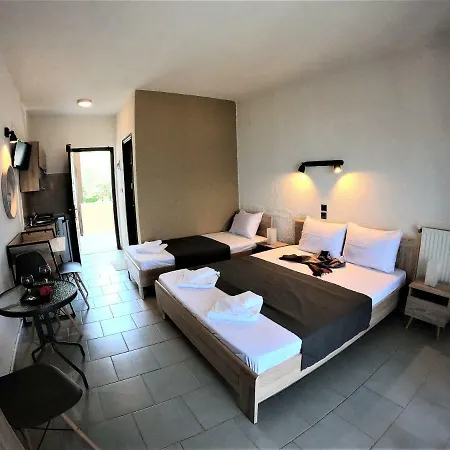Karvounoskala Apartment *