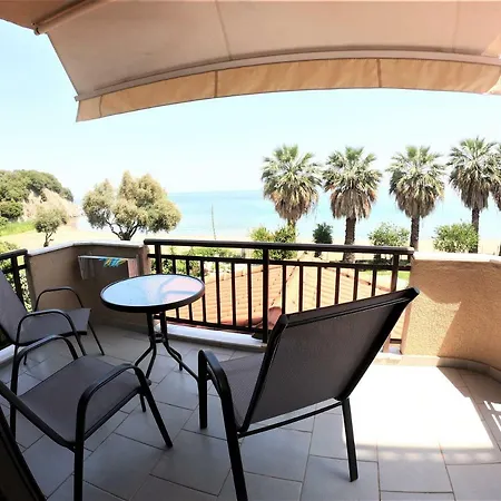 Lägenhet Karvounoskala