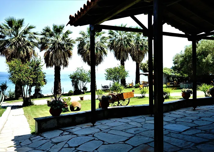 Karvounoskala Stratoni