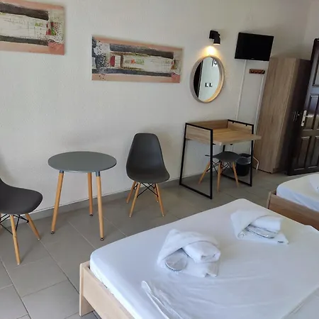 Karvounoskala Stratoni