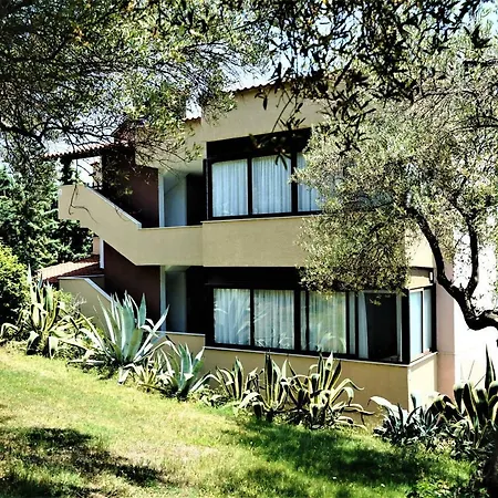 Karvounoskala Stratoni